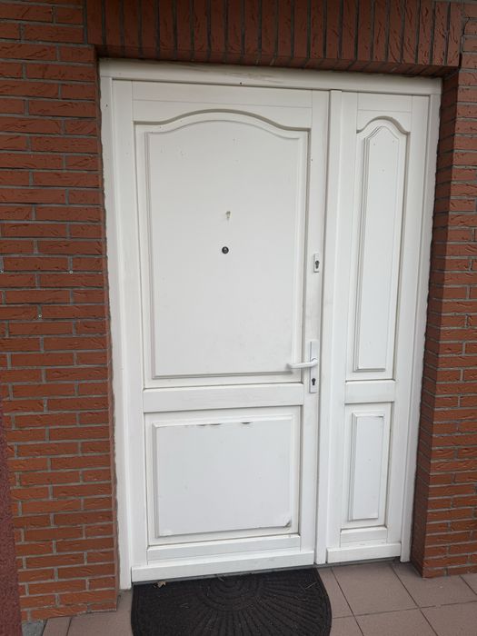 Drzwi wejsciowe 145x230 .