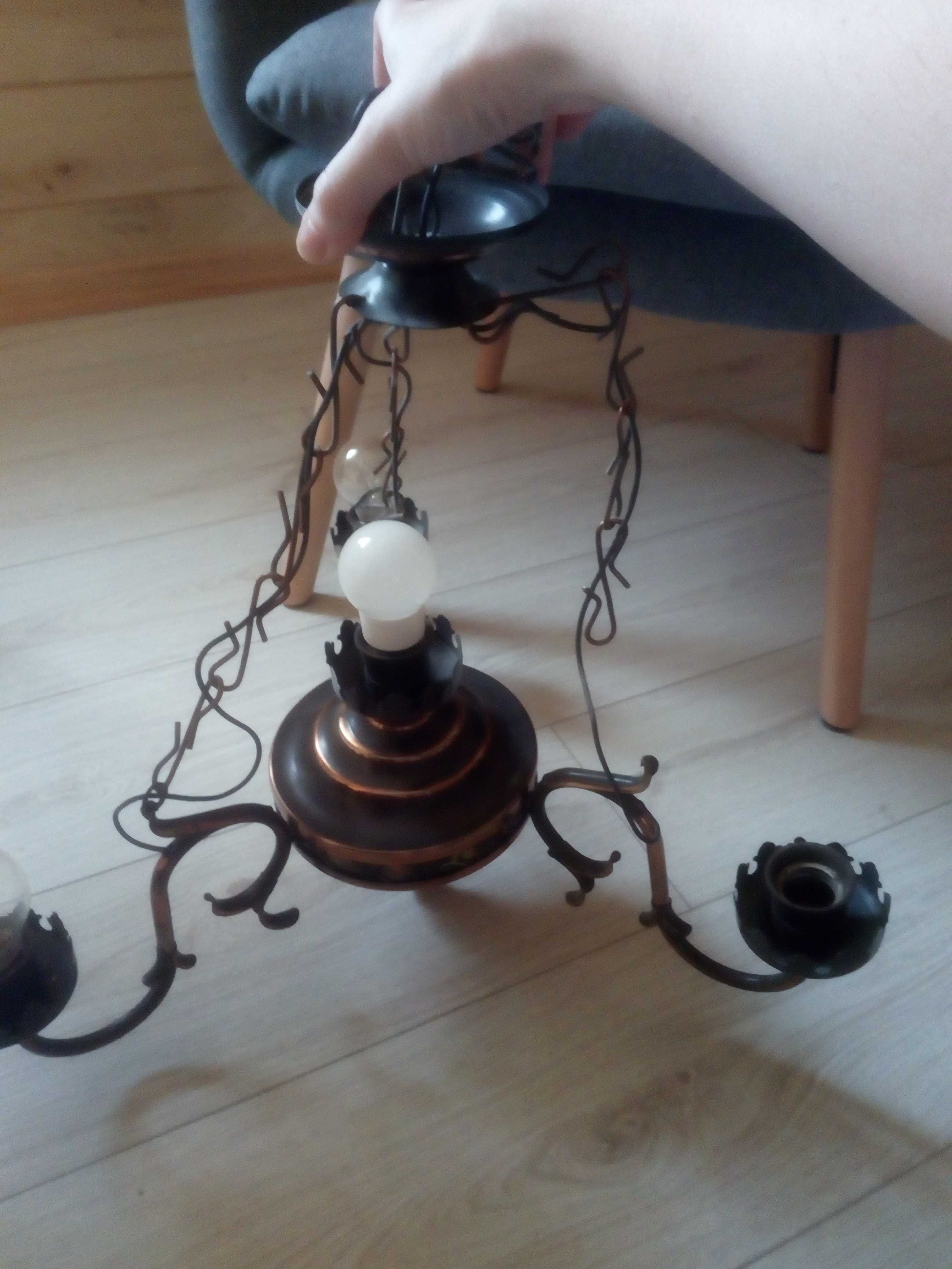 Lampa wisząca vintage z kloszem