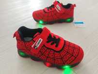 Nowe Adidasy Świecące LED Buty sportowe 31 Spiderman czerwone czarne