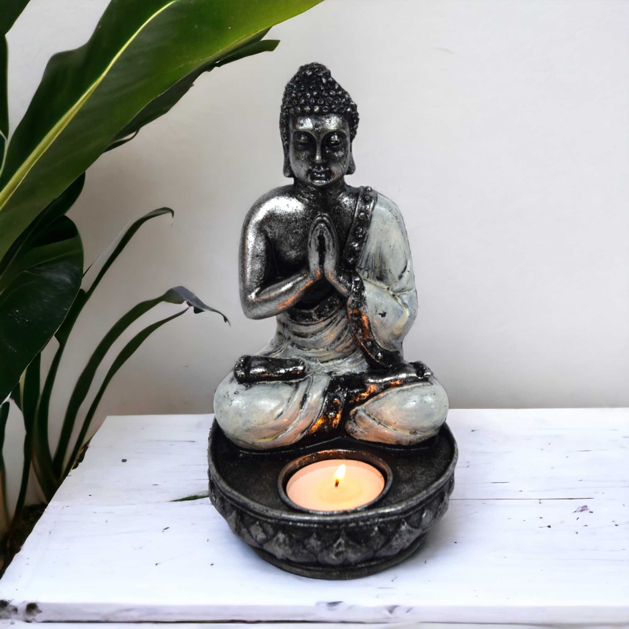 Świecznik Z Posągiem Buddha Namaste