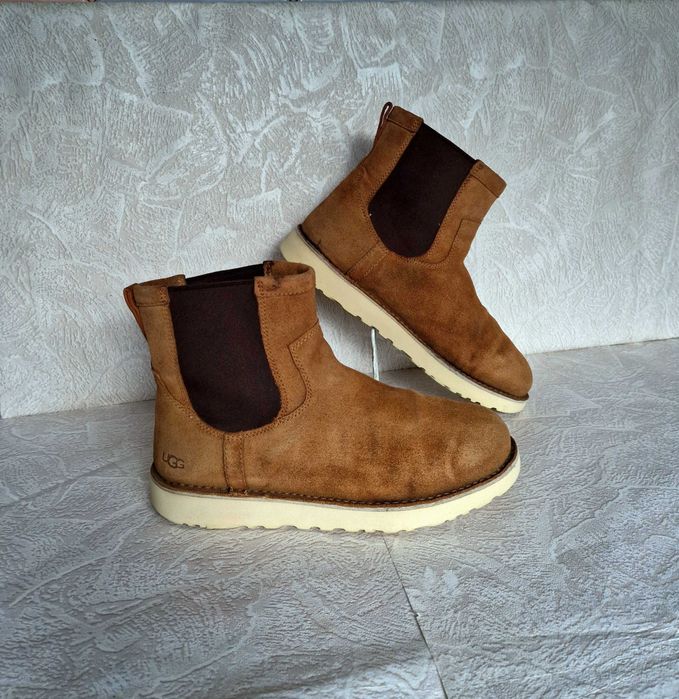 Ботинки  (UGG) размер 43-44