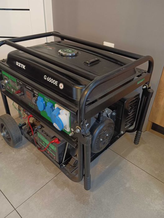 Генератор бензиновий RZTK G 6500E