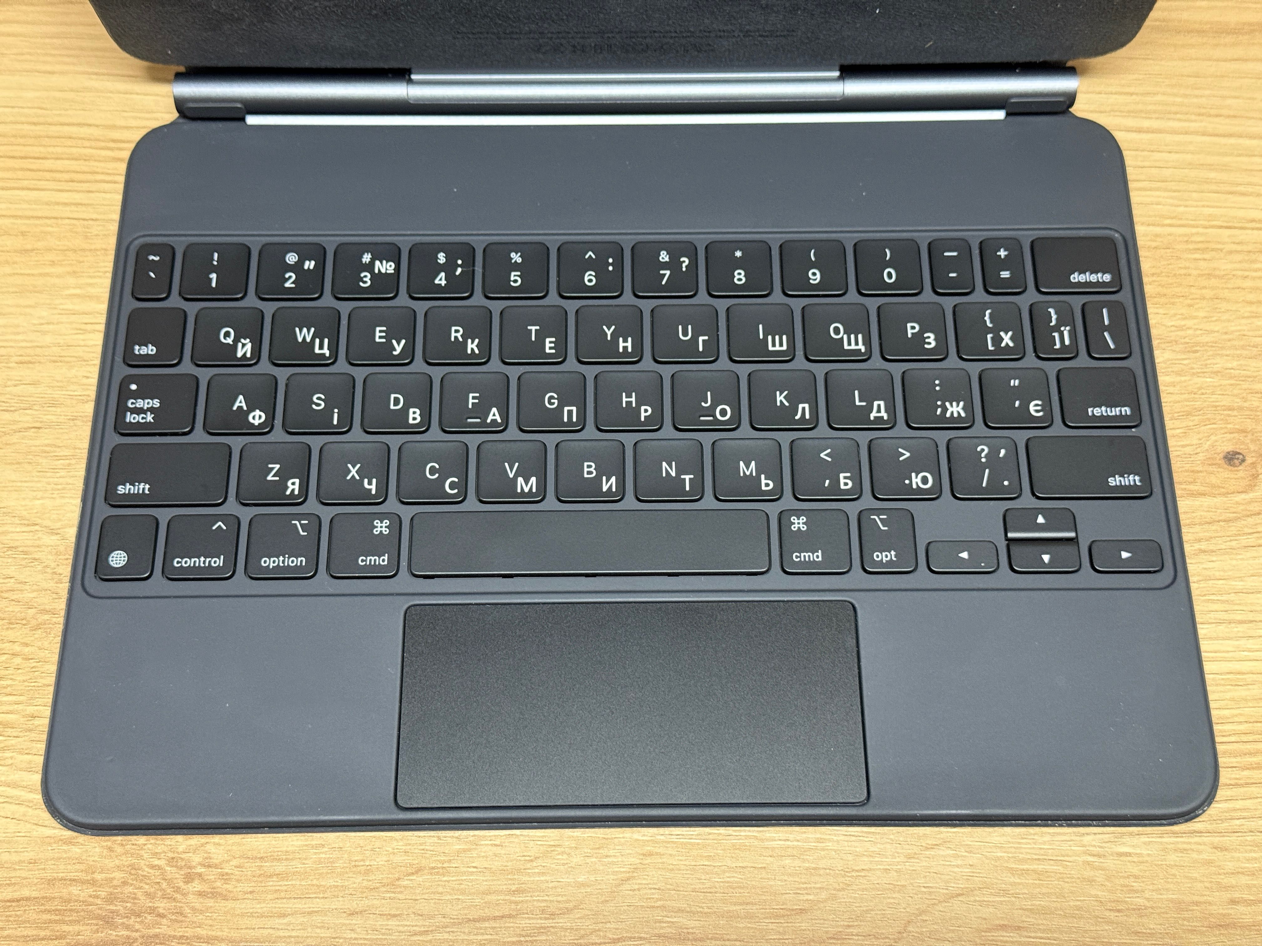 Оригінал Apple Magic Keyboard Black (MXQT2)  iPad Air 11” iPad Pro 11”