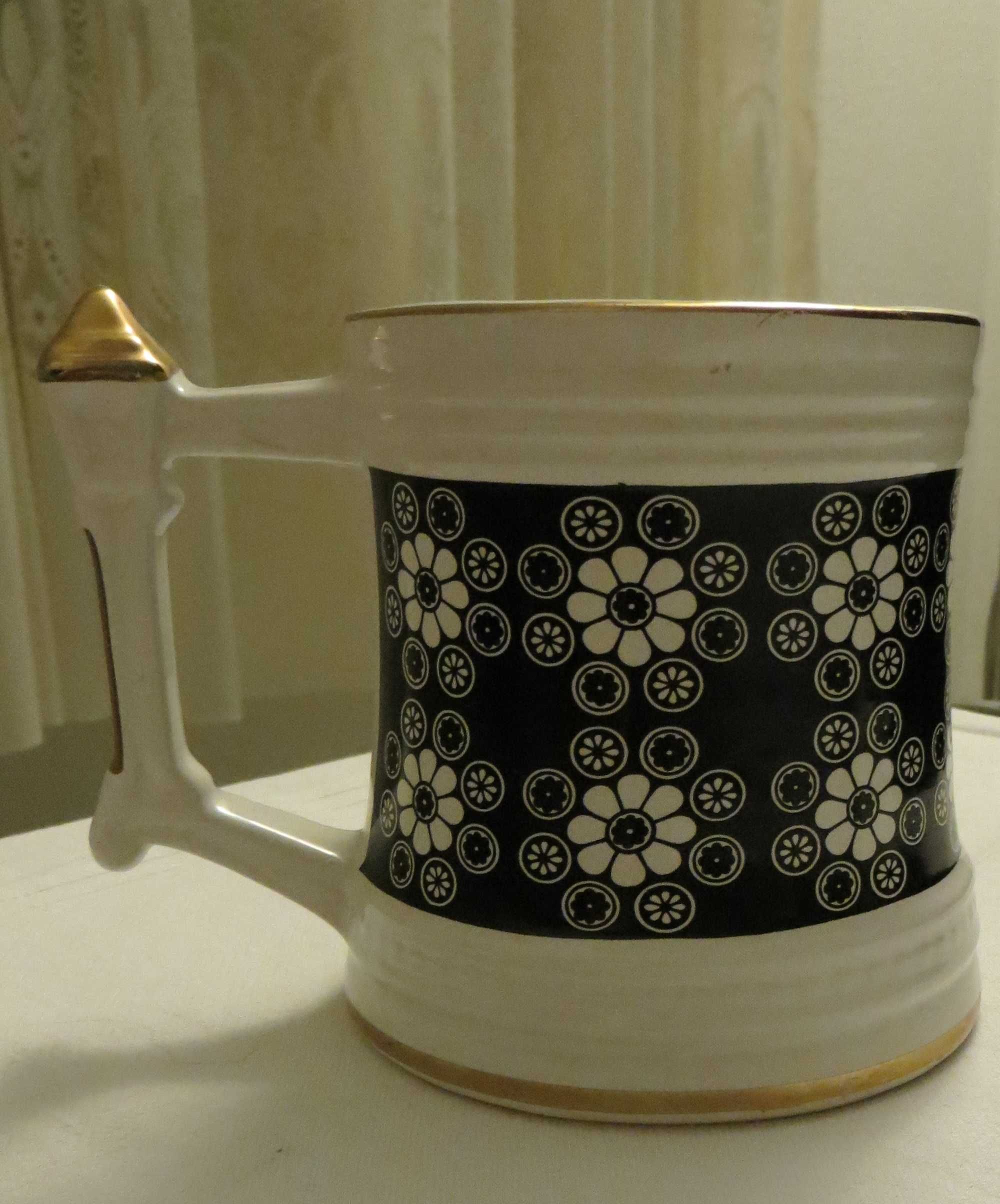 Caneca Faianças Louçarte 0,5 L c/ 80 anos -  Numerada Com o nº 1310