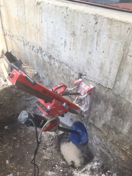 Алмазне свердління сверління буріння отворів