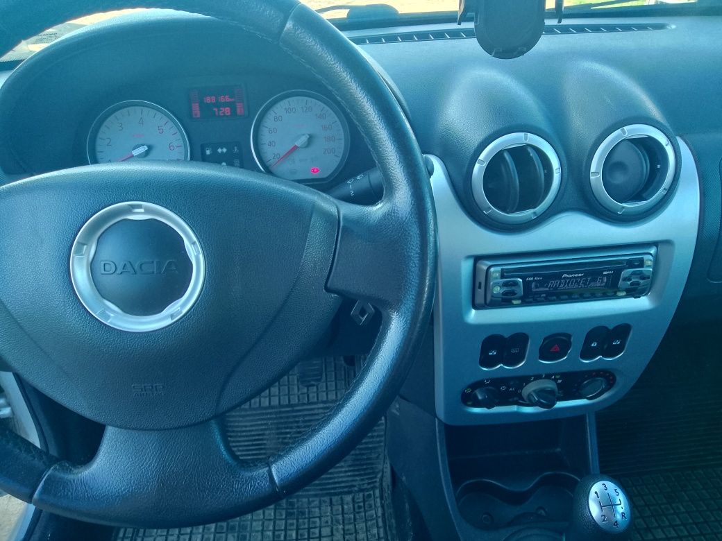 Dacia Logan 2010 1.5 DCI