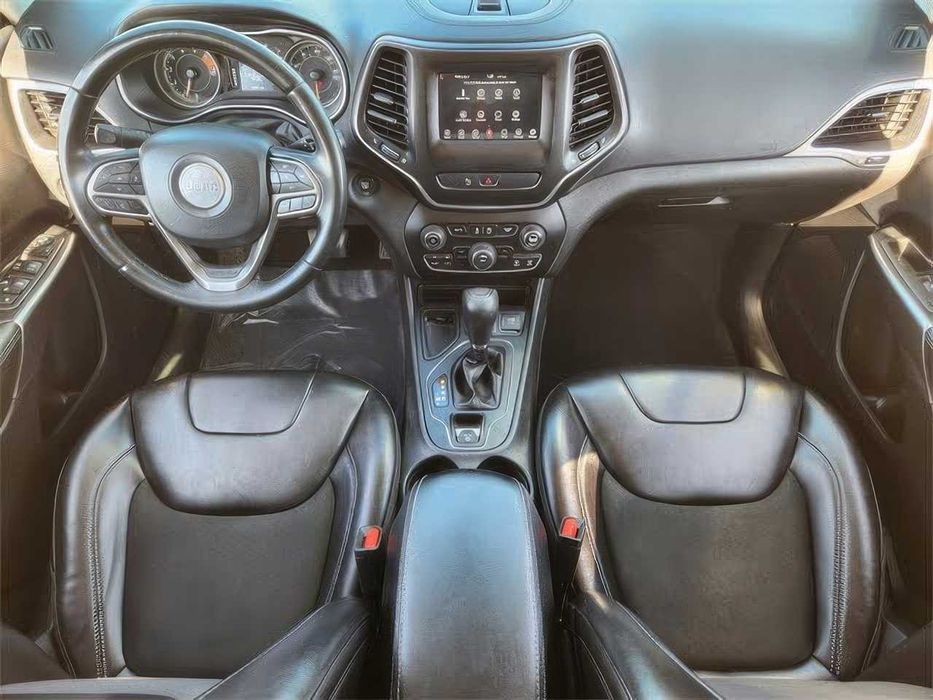 Jeep Cherokee Latitude Plus      2019