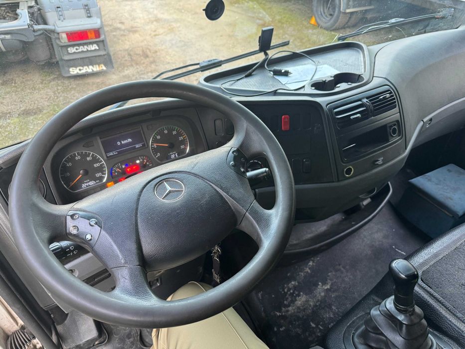 MERCEDES ATEGO 822 COM REBOQUE