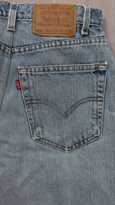 Продам джинси Levis