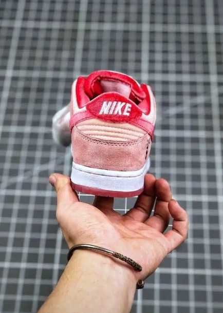 buty EspadryleNikeSBDunkLowStrangeLoveSkateboardsEspadryle R.43
