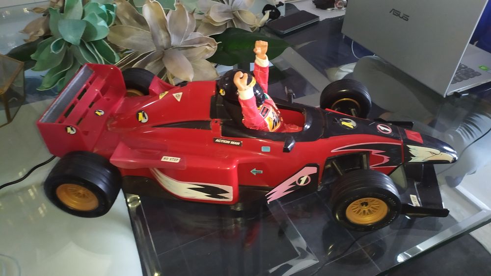 Action man fórmula 1  boneco + carro de 67 cm