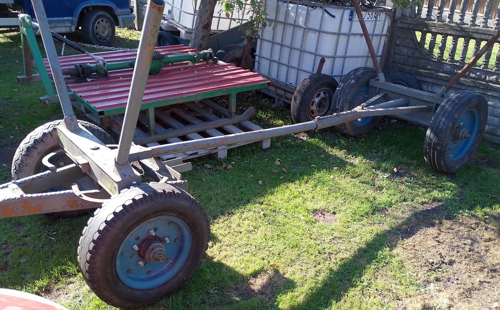 Wóz metalowy do ciągnika