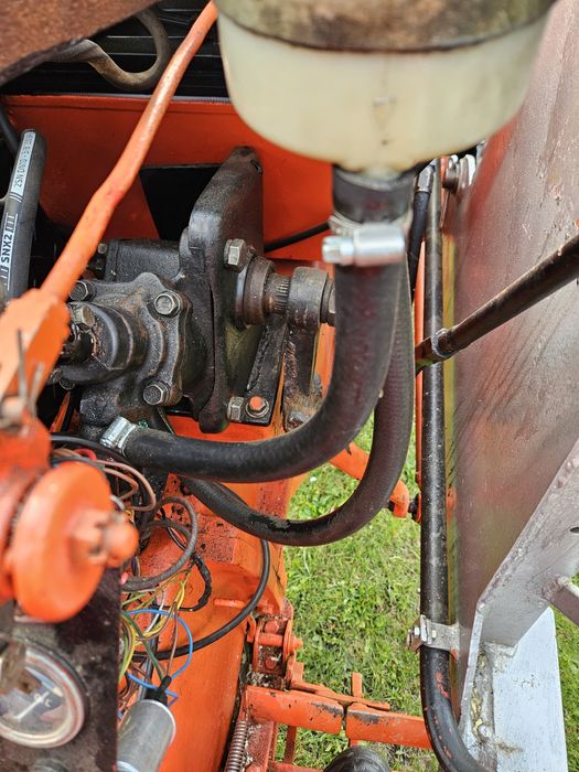 Ładowarka Nuffield350 z Wspomaganiem Kierownicy