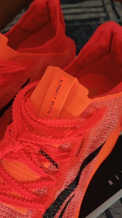 Nike air zoom alphafly next%2
alphafly next%2
Tamanho 43 Novo nunca us