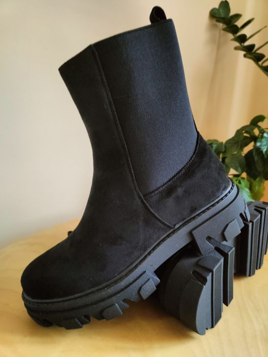 Botki workery zamszowe r. 38