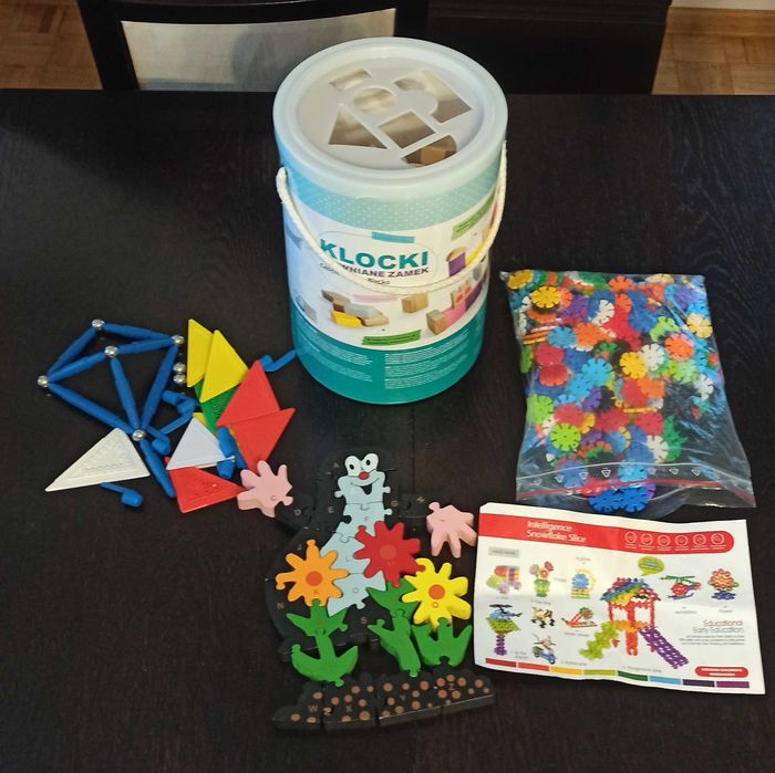 Zestaw klocków (konstrukcyjne,drewniane,magnetyczne)
