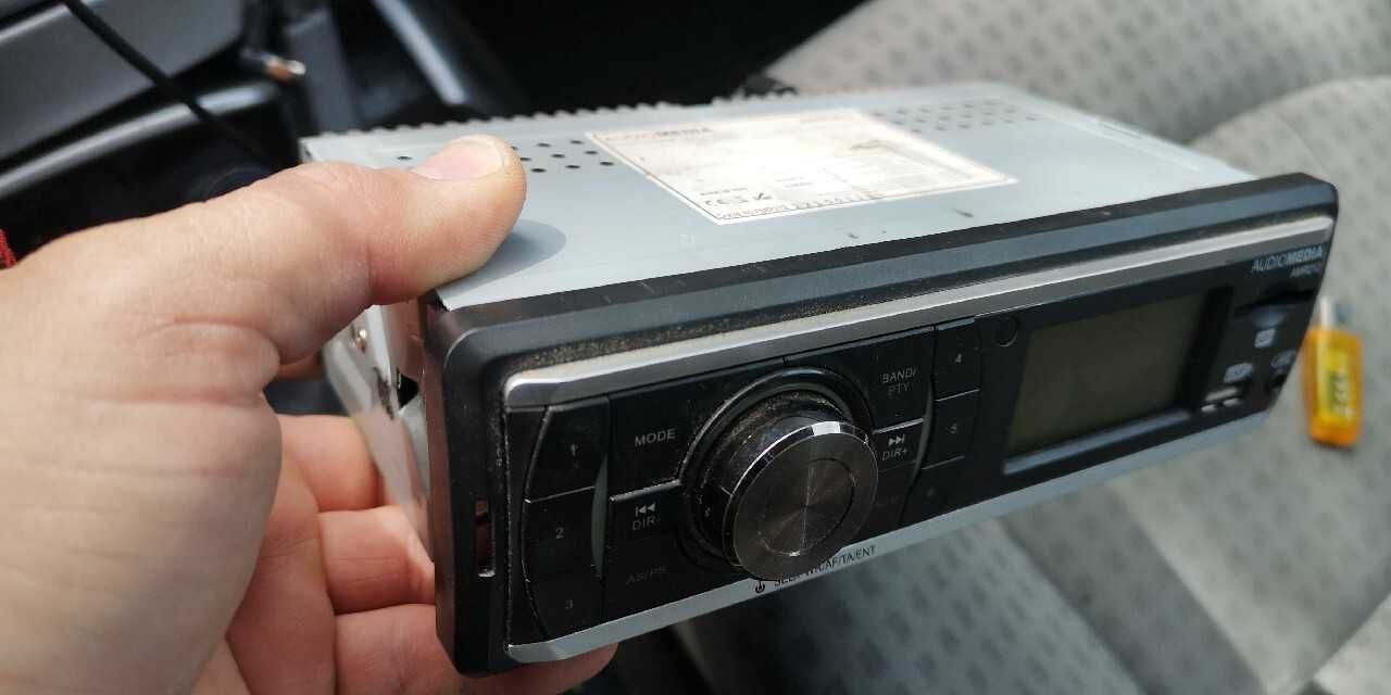 Radio samochodowe AudioMedia AMR 212 MP3,WMA, Karta SD, Audio IN/OUT