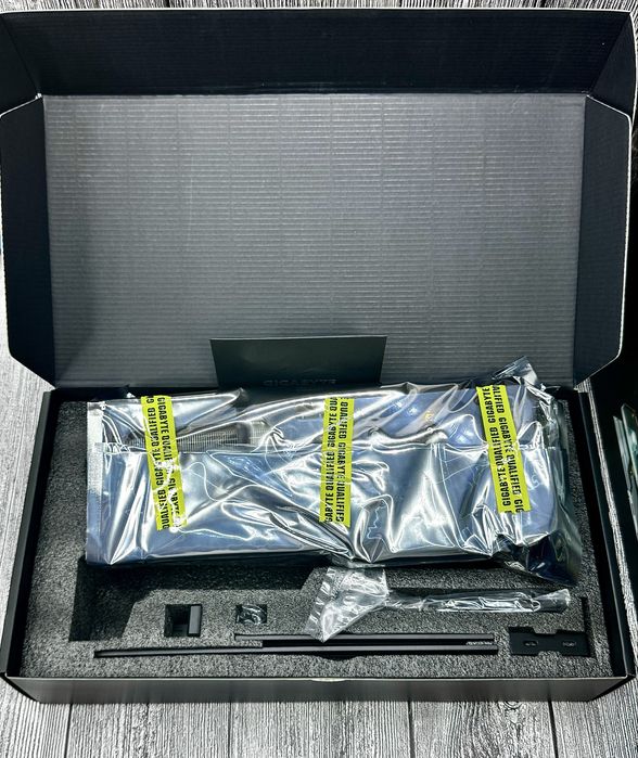 GIGABYTE GeForce RTX 5070 Gaming OC 12G. 2 шт.