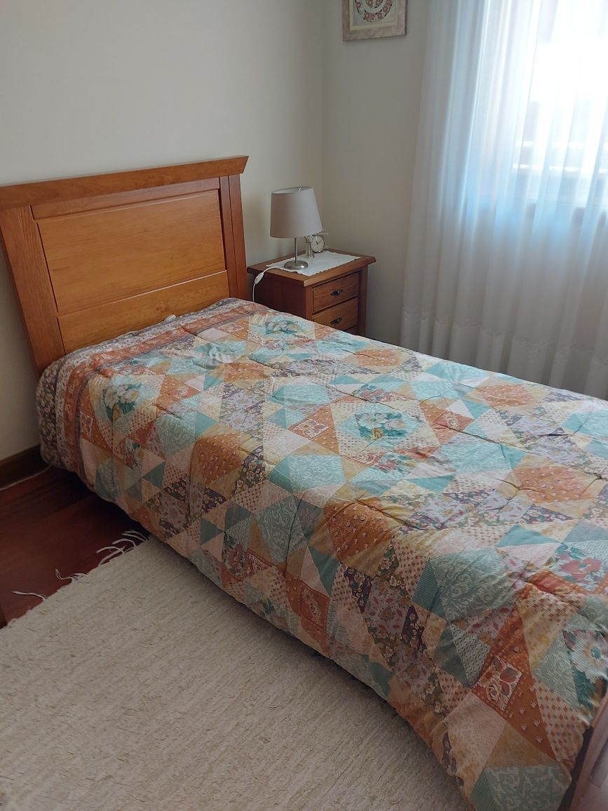Vendo mobilia de quarto da marca pedrosas