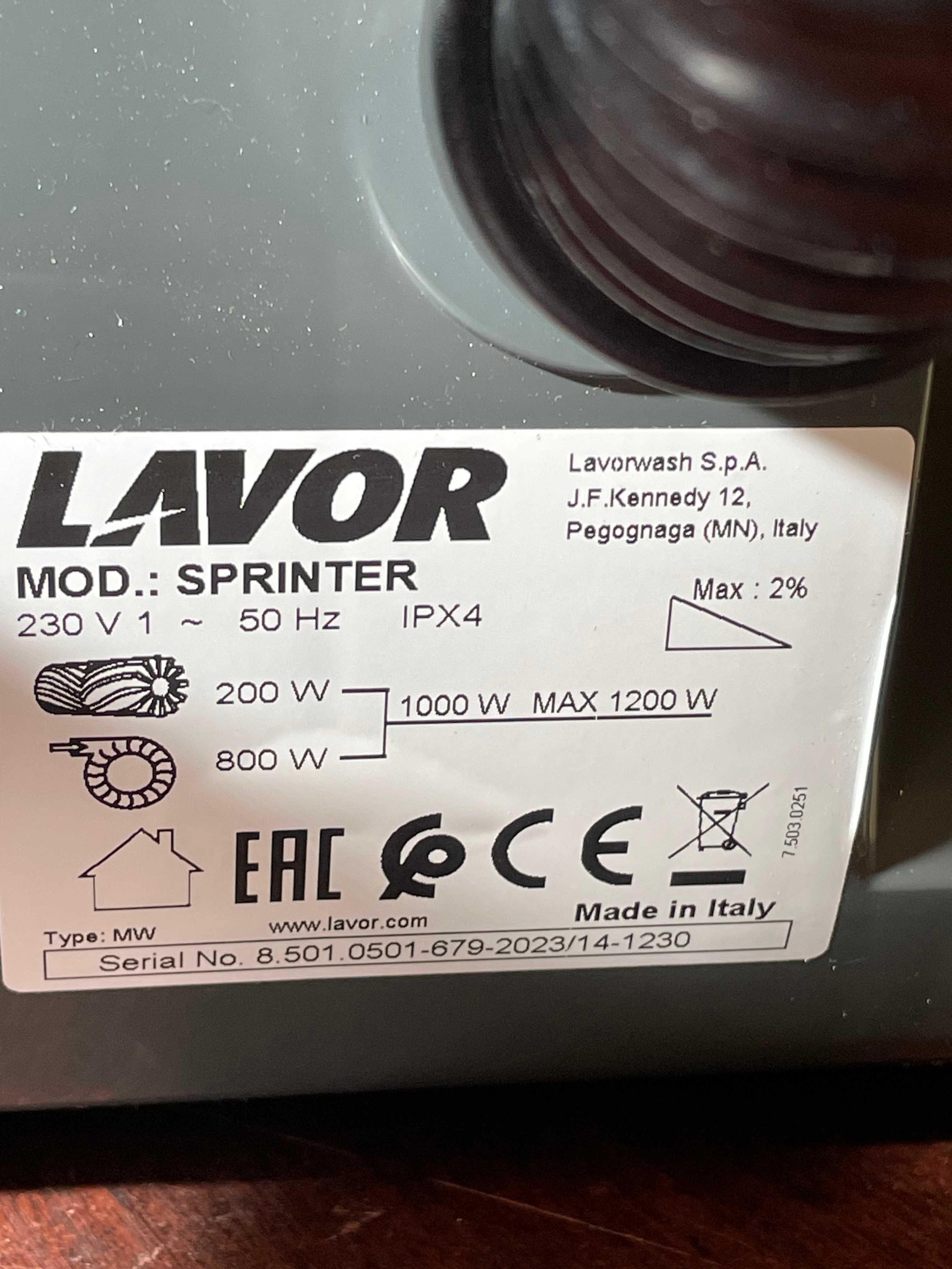 Odkurzacz przemysłowy LAVOR Sprinter