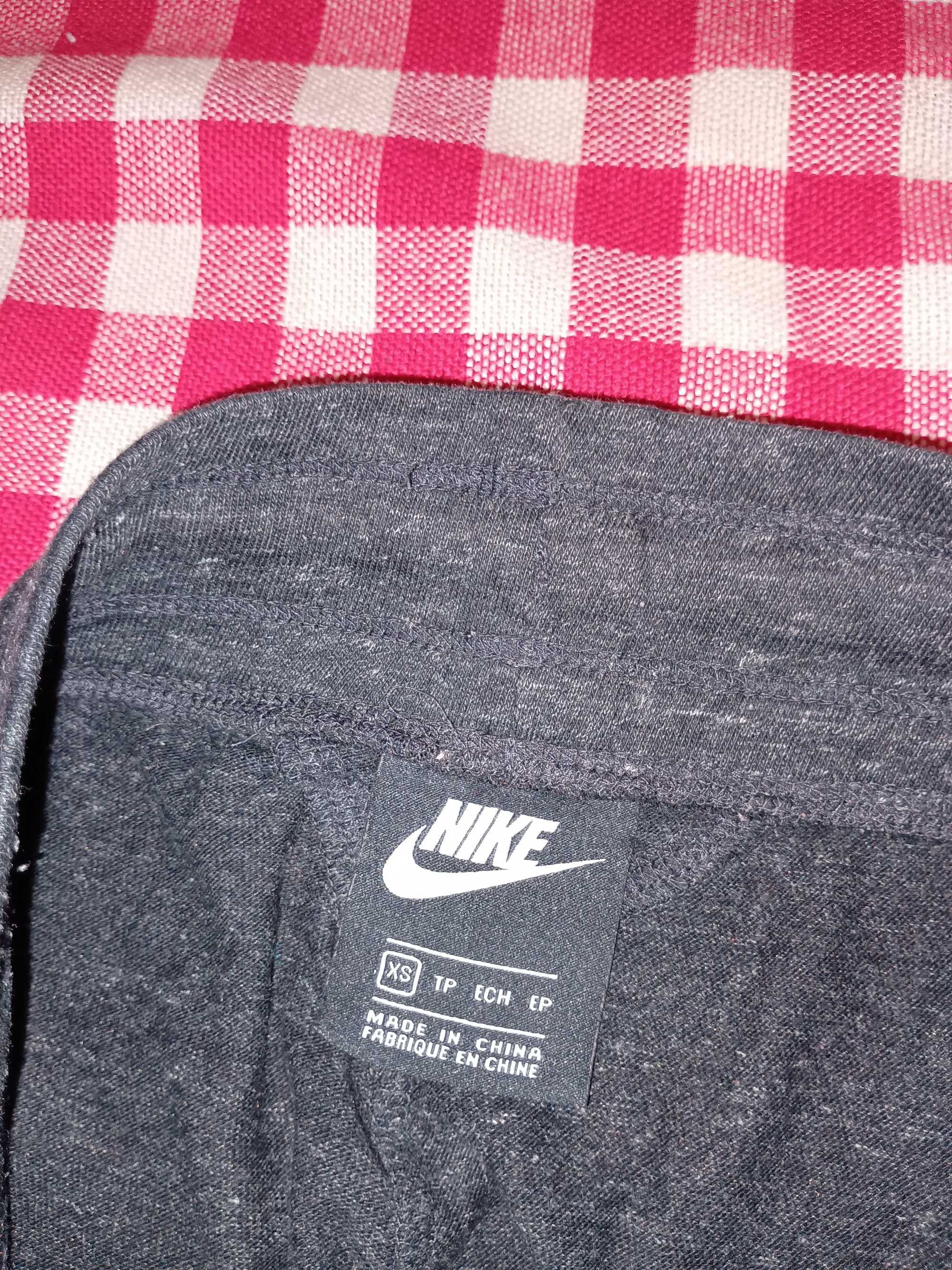 Spodnie dresowe damskie Nike rozmiar XS bawełniane