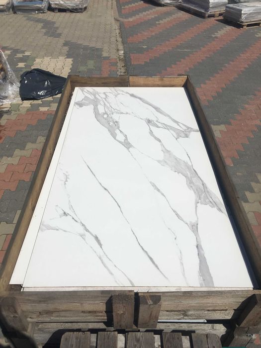 Stół 120x240 z płytki i palet