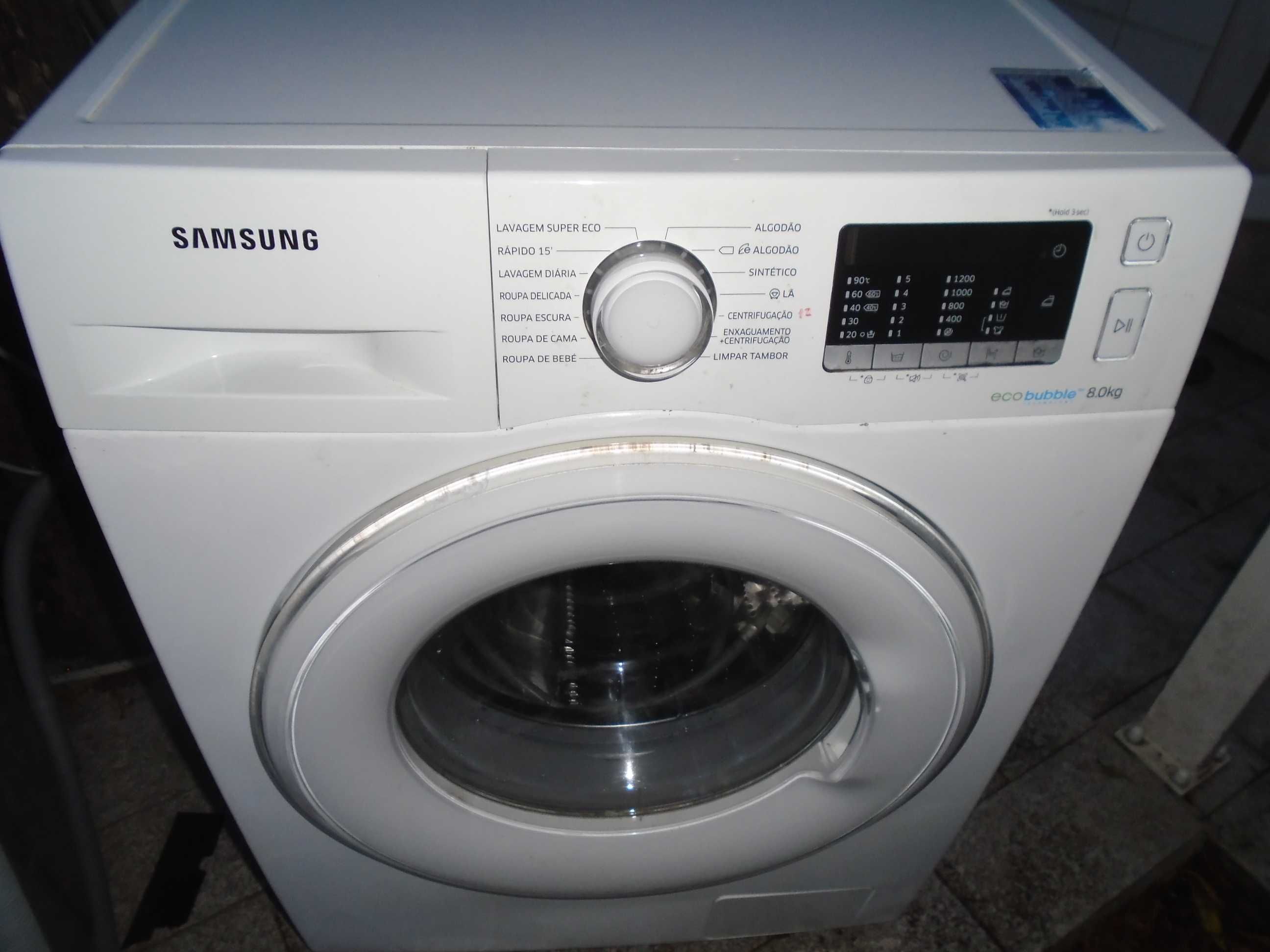 Máquina de lavar roupa Samsung Ecobble de 8 kg