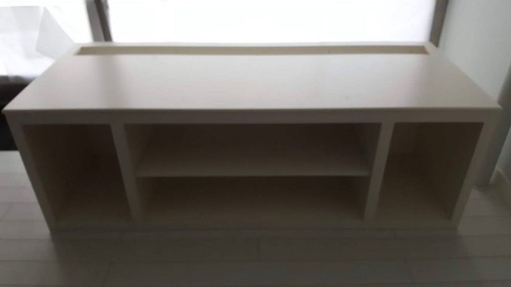 Móvel lacado de branco