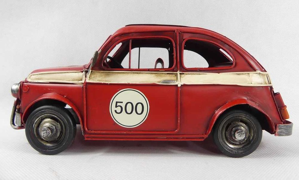 Metalowy czerwony model FIAT 500 pojazd AUTO