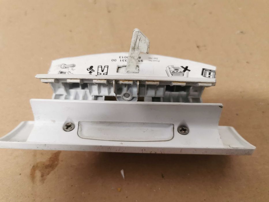 ELECTROLUX  zaczep z uchwytem zamka drzwi do pralki