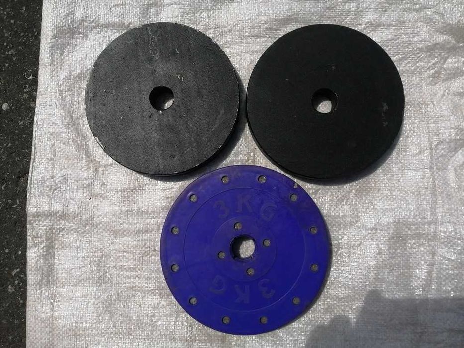 блины, гири, гантели, спортинвентарь.