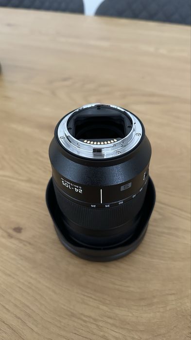 LUMIX S 24-105mm f/4 Macro O.I.S. – Nova