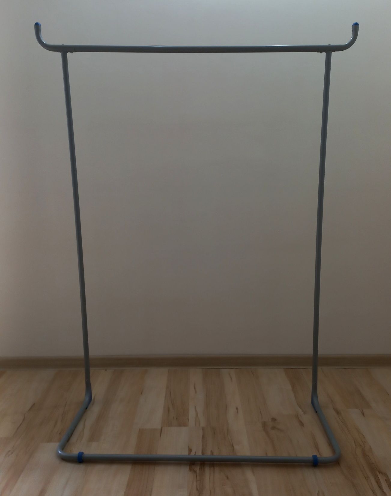Wieszak stojący na ubrania Ikea