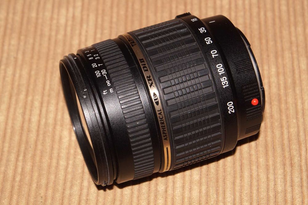 Tamron AF 18-200mm f/3.5-6.3 для Sony