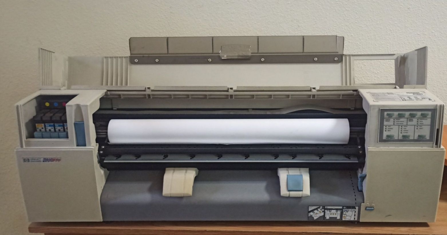 Широкоформатный принтер плоттер hewlett packard designjet 450c