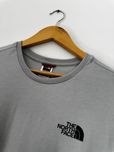 T-shirt The North Face Azul bebé