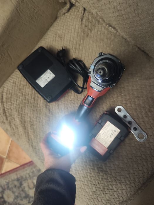 Sprzedam nitokołkownicę Hilti