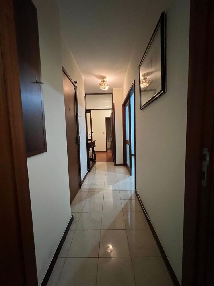 T2 ao lado da Casa da Música com lugar garagem
