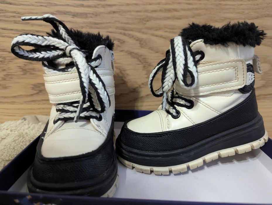 Чобітки для дівчинки 22 розмір