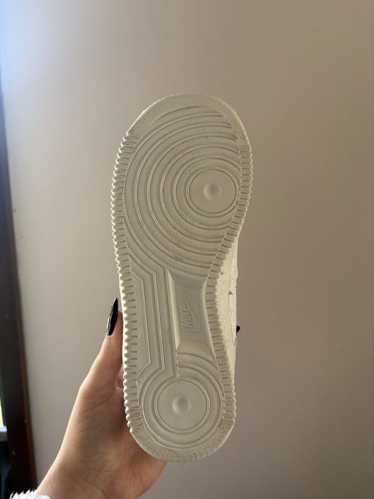 Sapatilhas Airforce x LV