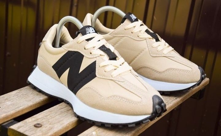 Нові кросівки New Balance 327