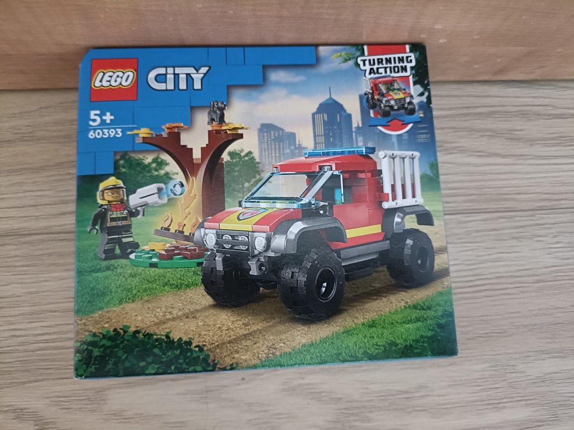 LEGO City 60393 Wóz strażacki 4x4 – misja ratunkowa