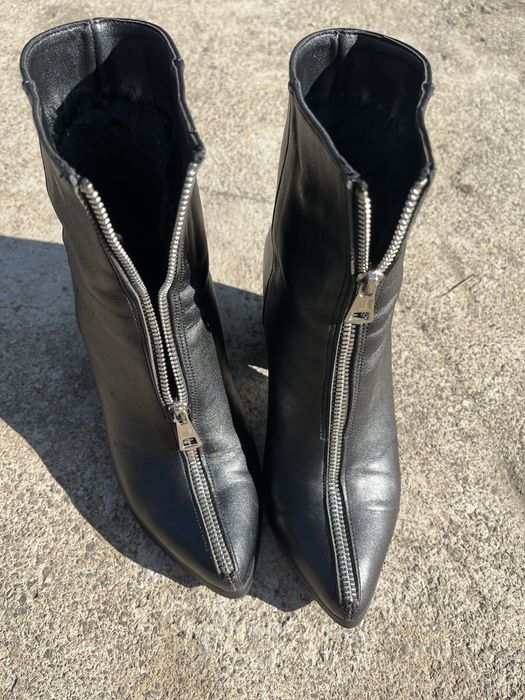 Жіночі черевики на підборах