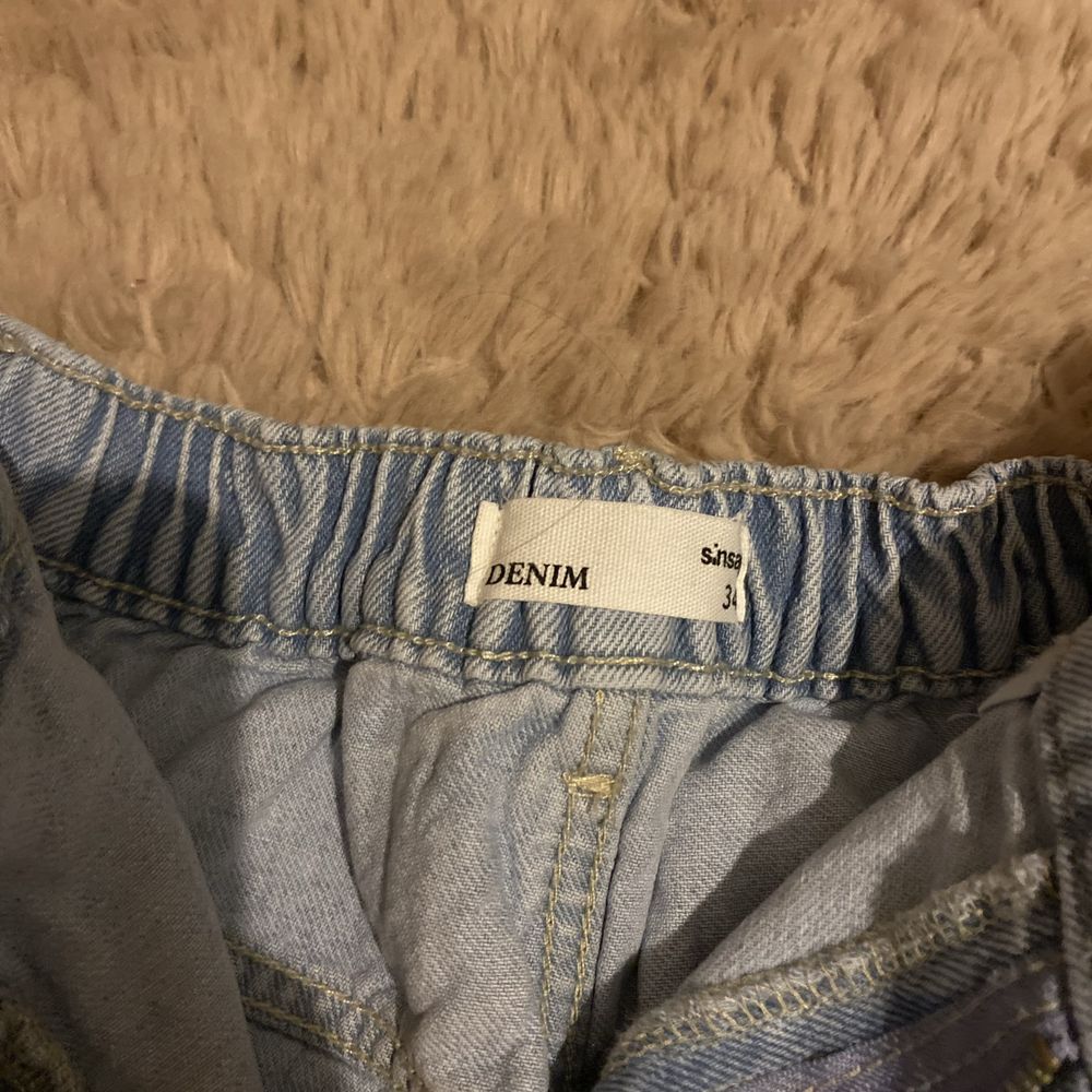Jeansowe krótkie spodenki damskie bermudy baggy szerokie jortsy