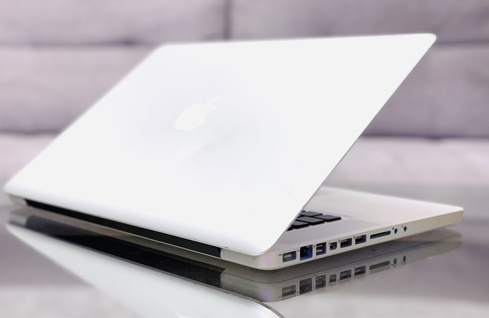 Ноутбук Apple MacBook Pro (15-inch, Early 2011)