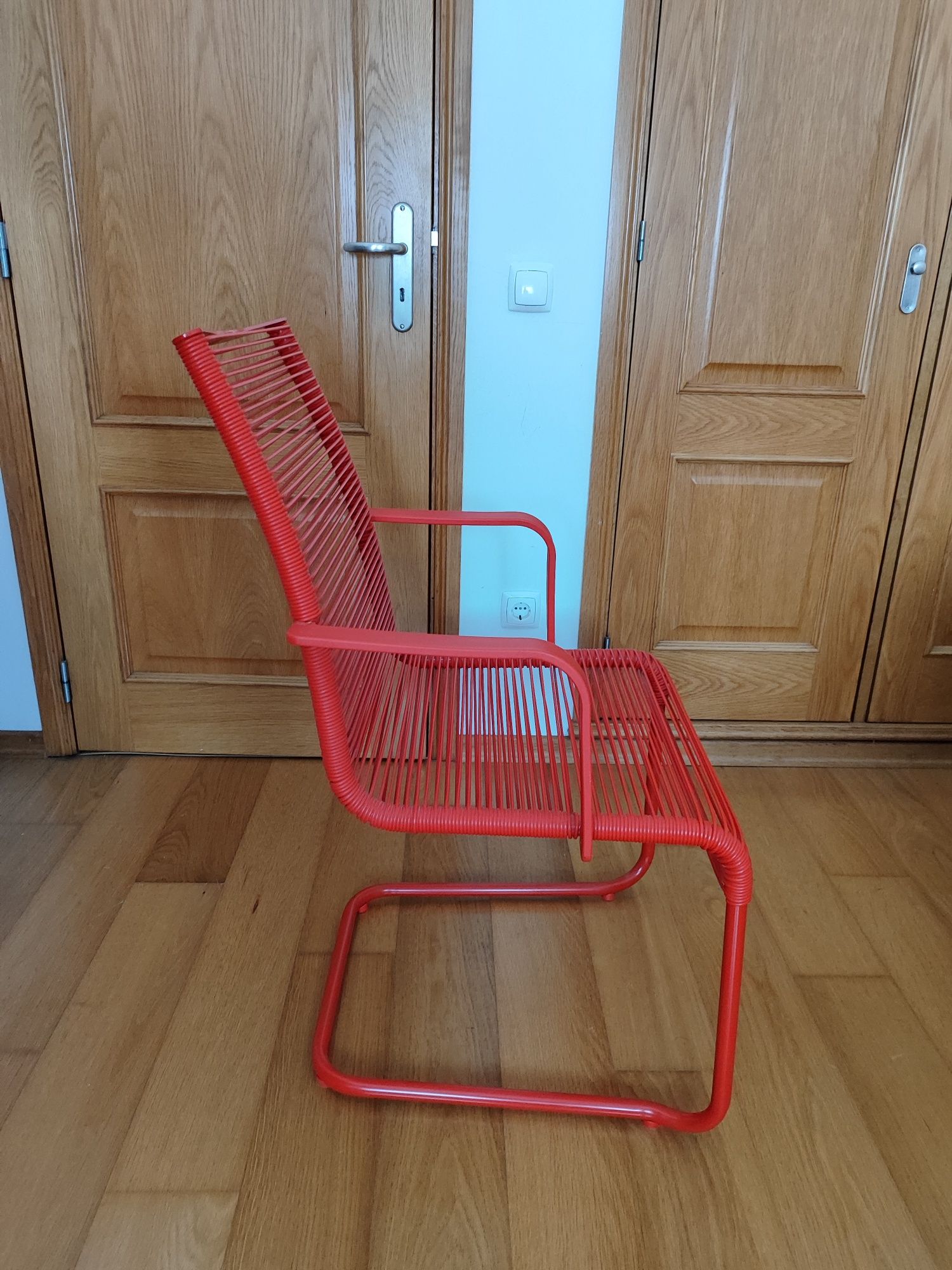 Cadeira IEKA vermelha