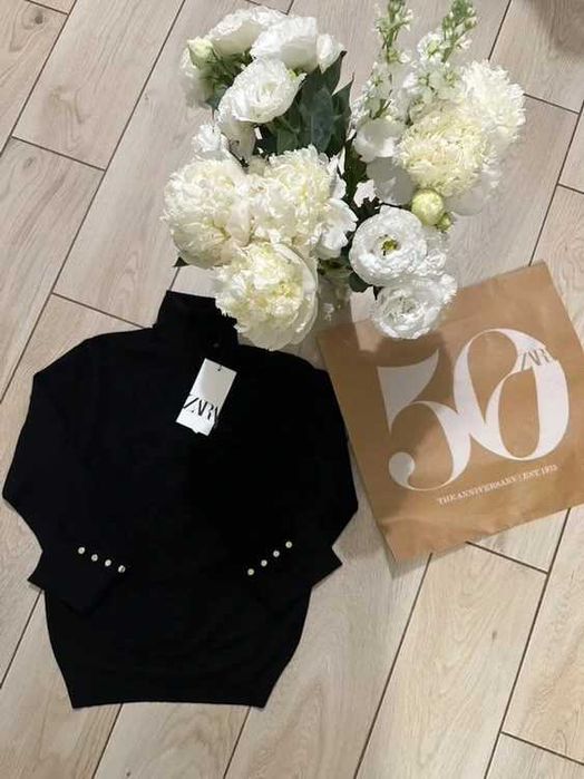Жіночий гольф ZARA