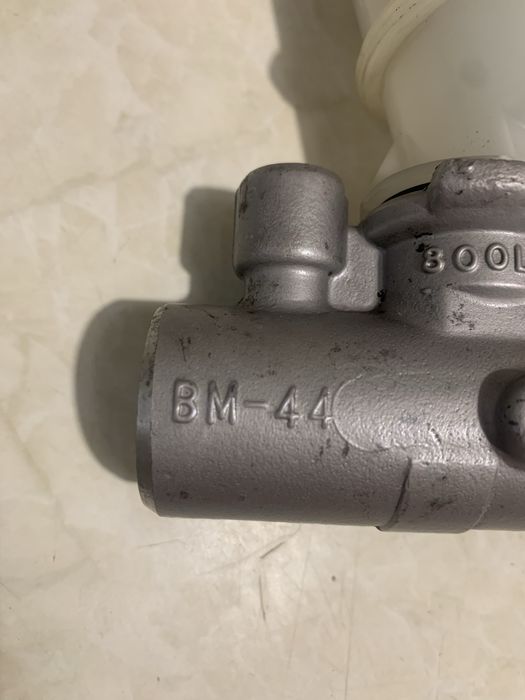 Головний гальмівний циліндр Nissan BM-44, оригінал в ідеальному стані