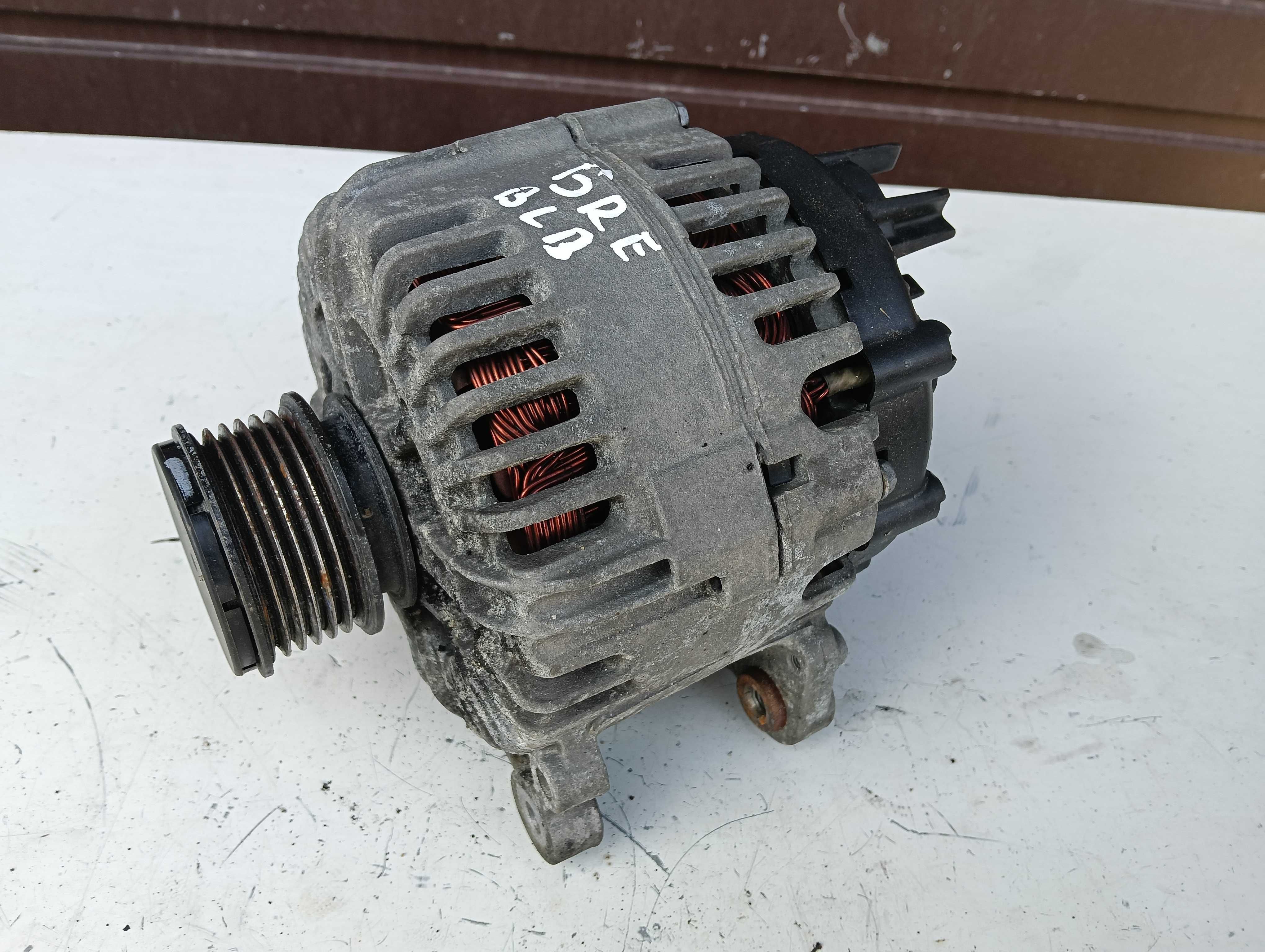 Alternator Audi a4 b7 2.0 tdi BLB A6 c6 1.9 tdi AWX AVF Gwarancja
