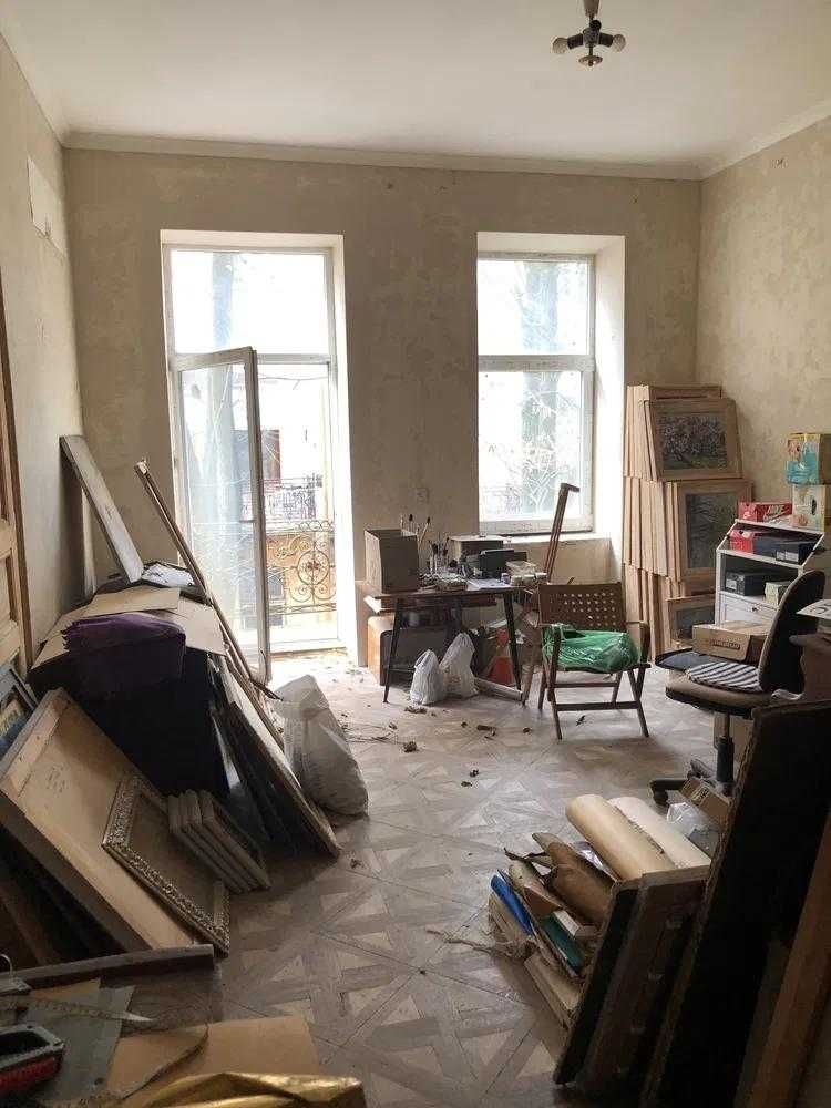 Продаж 3 кімнатної квартири вул Верхратського                 Личаків